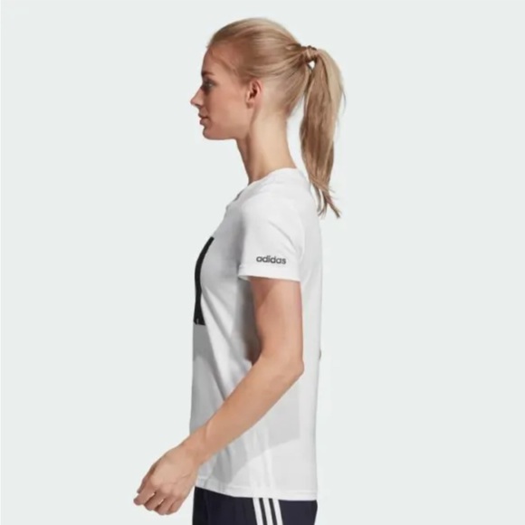 Adidas Women's Training essential T-shirt Workout Size L - Picture 2 of 8
